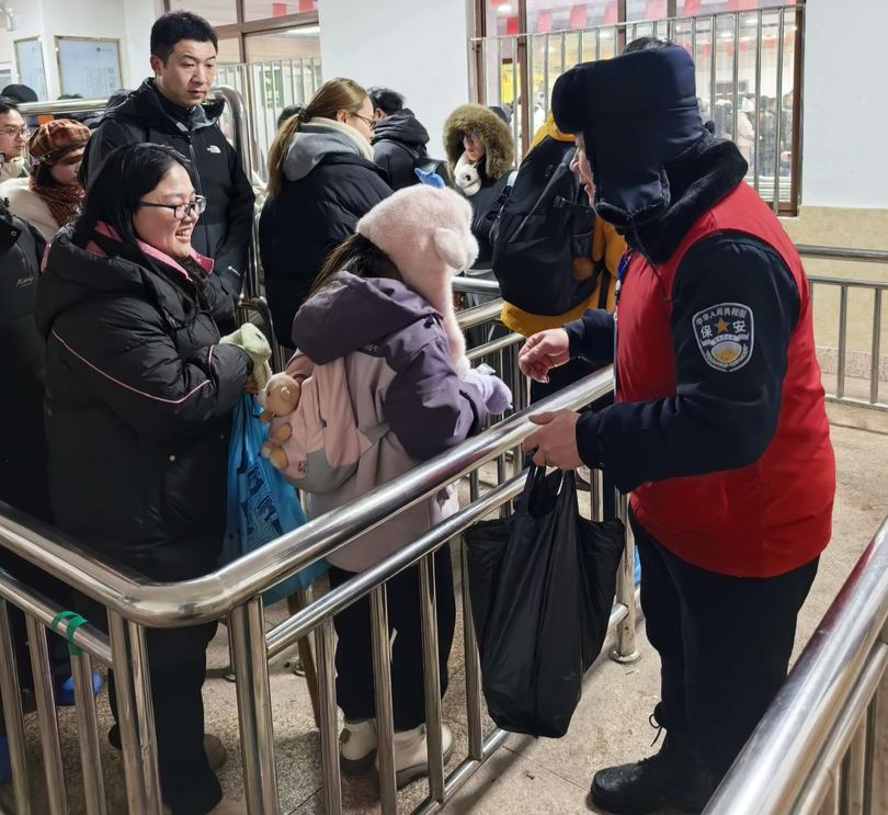 元旦假期有游客被困峨眉山顶?景区回应 元旦假期有游客被困峨眉山顶?景区回应